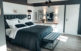 Suite Living Boardinghouse Apartments